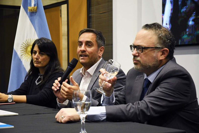 Left to Right: María Soledad Cantero (Chief of staff of Minister Cabandié);  Juan Cabandié (Minister of Environment and Sustainable Development); Matías Kulfas (Minister of Productive Development).