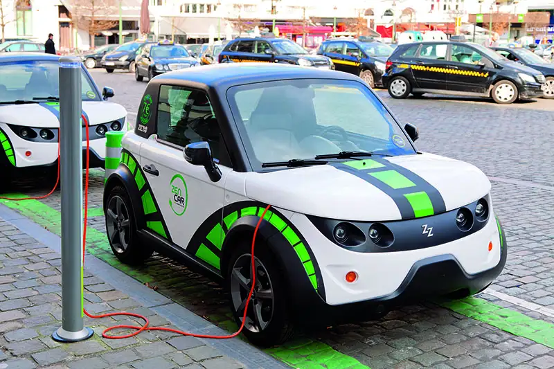Electric vehicle charging at the road side
